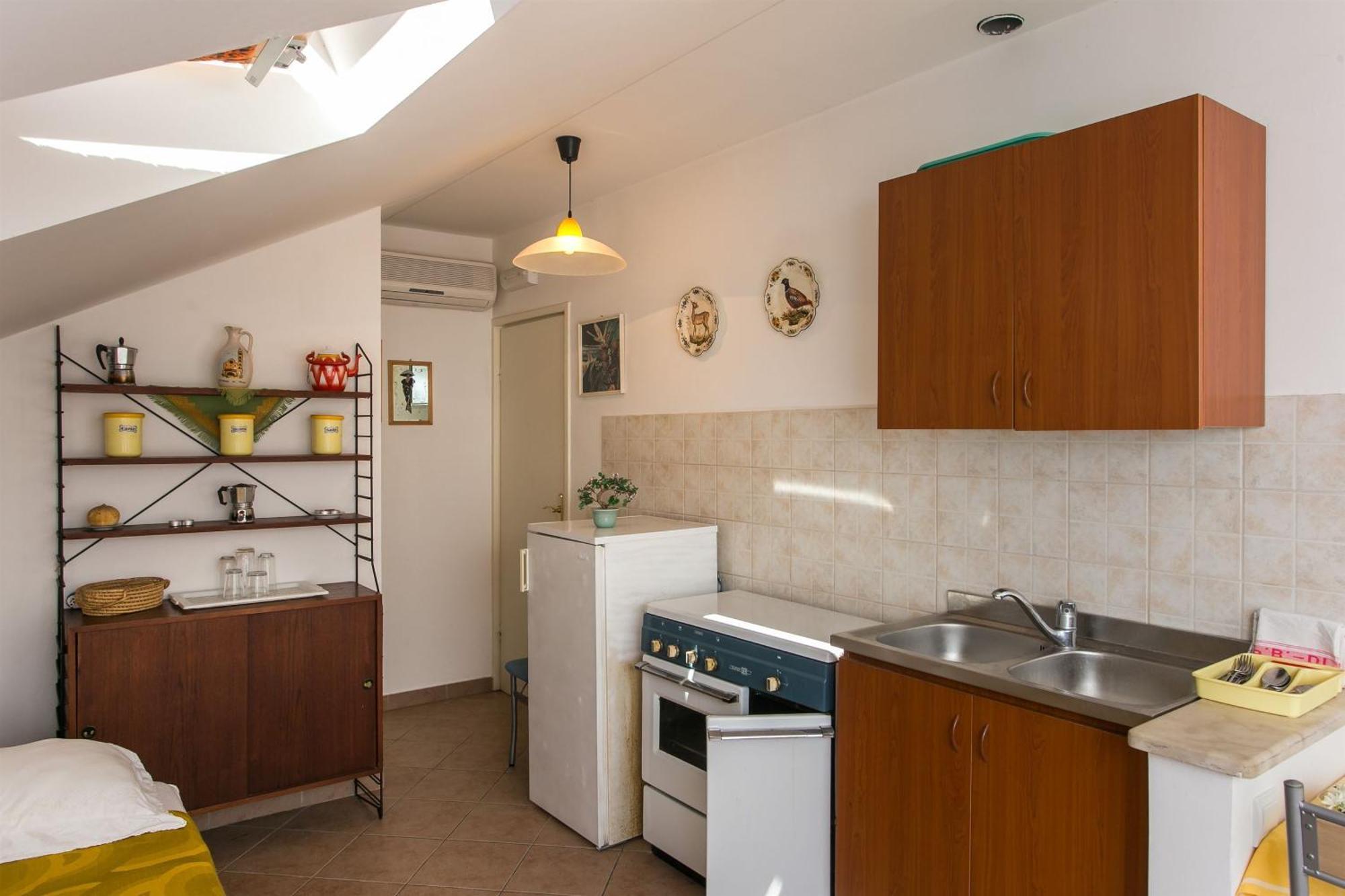 זאטון Apartments Marija - 50M From Beach מראה חיצוני תמונה